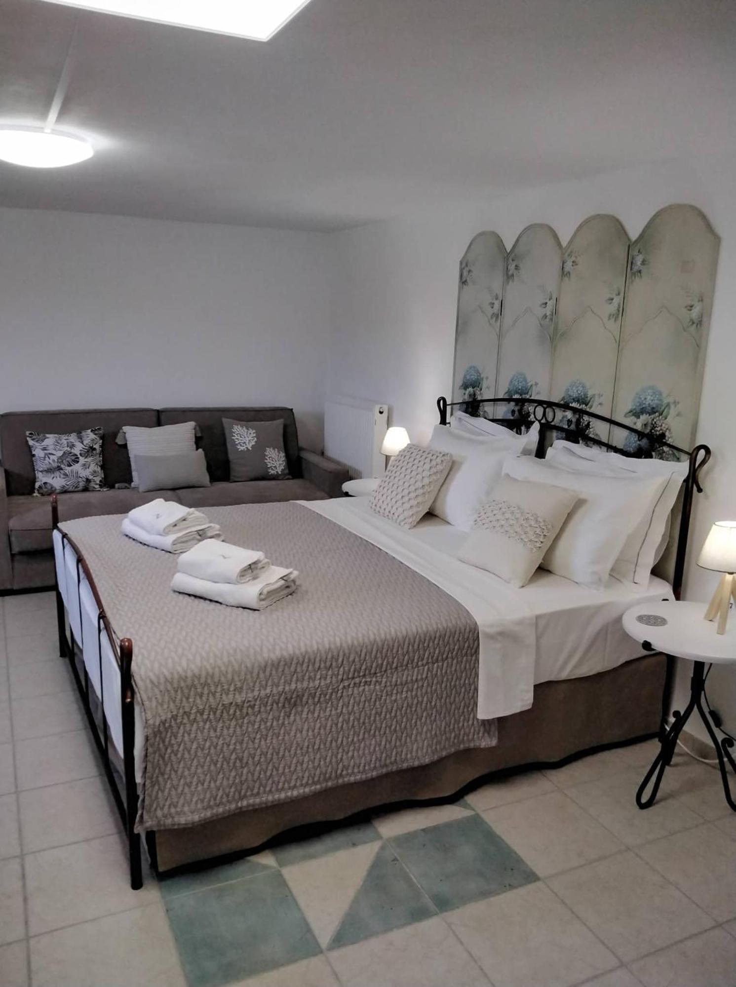 Erifili House Apartment