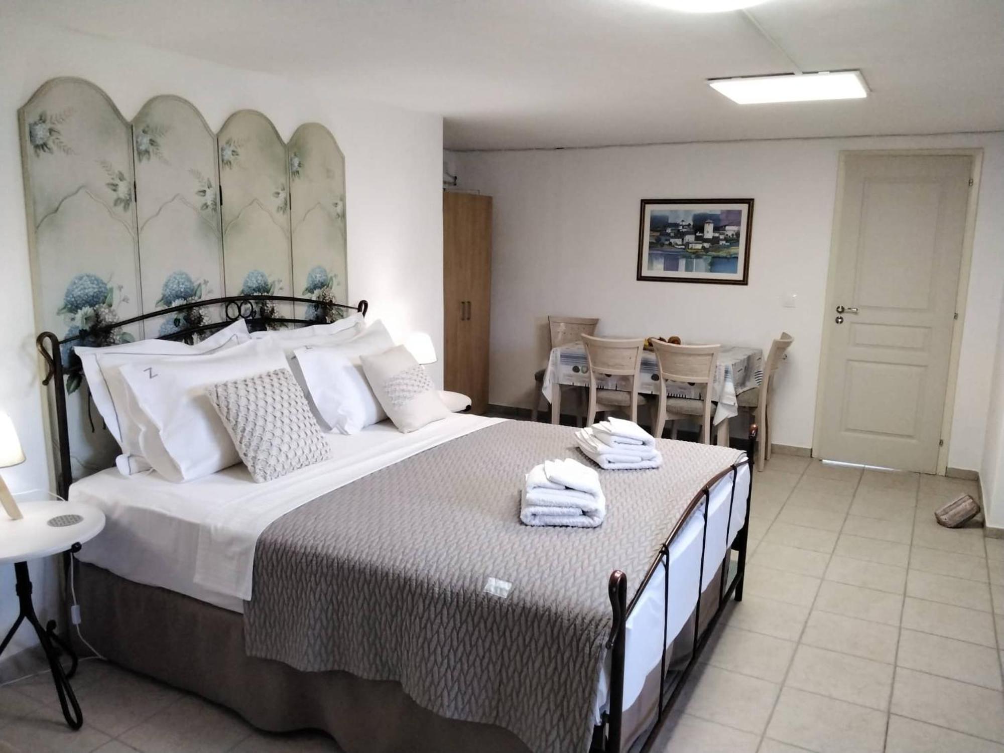 Erifili House Apartment *